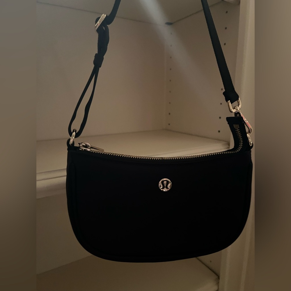lululemon athletica Classic Black Crossbody Bag